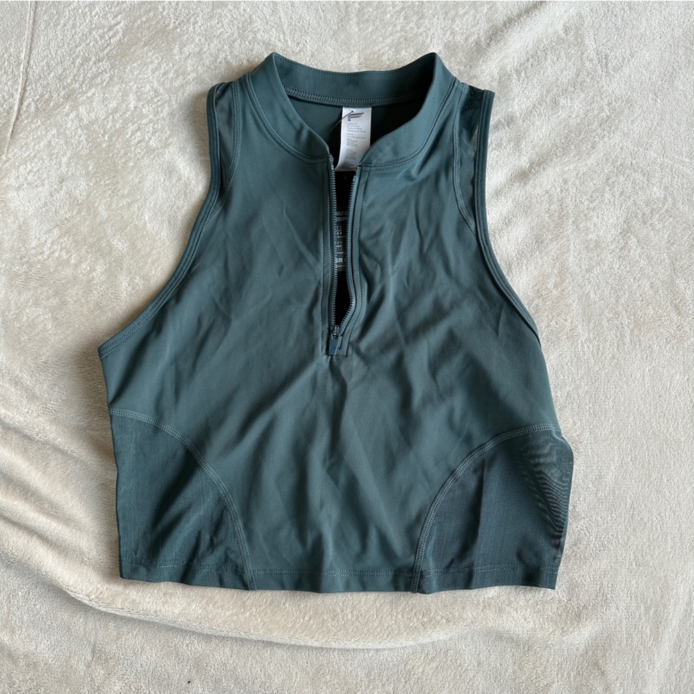 Fabletics Crop Tank - Picture 3 of 5
